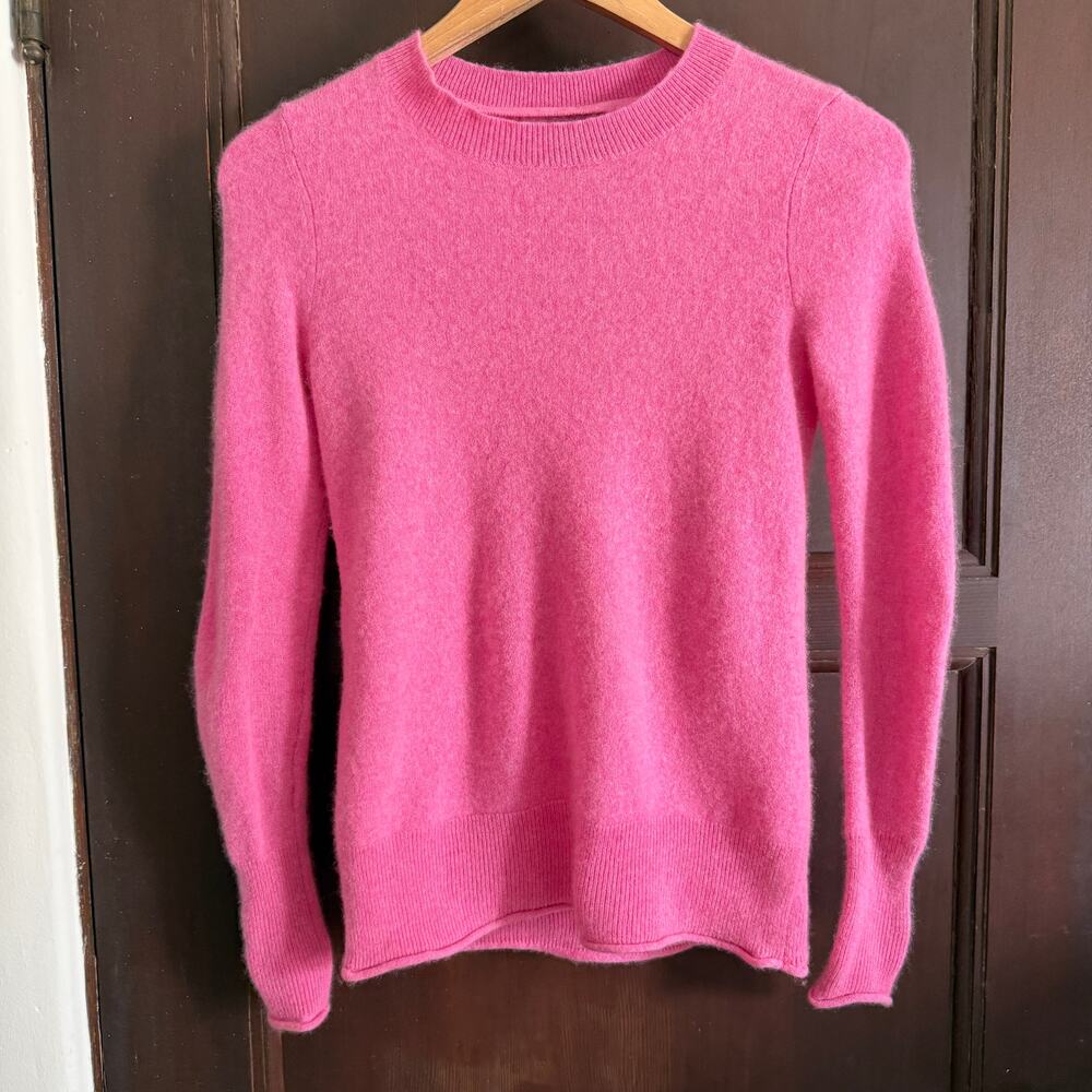 AQUA | Bubble Gum Pink Crew neck Roll hem Cashmere Sweater | Medium